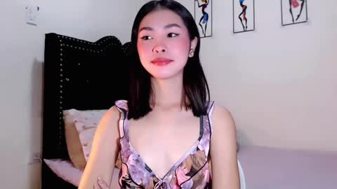 Snapshot of swt_asianholly chatting on March 11, 12:06 pm Holly online show from March 11, 12:06 pm