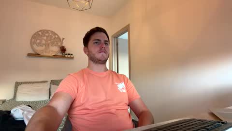 syl092 online show from April 1, 5:43 pm