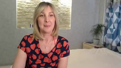 Sylvia online show from March 11, 9:01 am