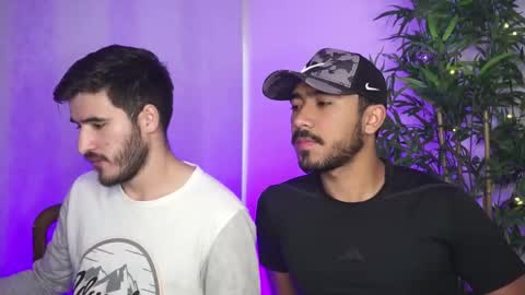 t0ny_wylie online show from October 3, 12:35 pm