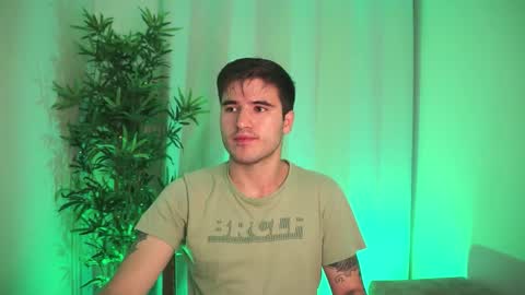 t0ny_wylie online show from November 13, 10:51 am