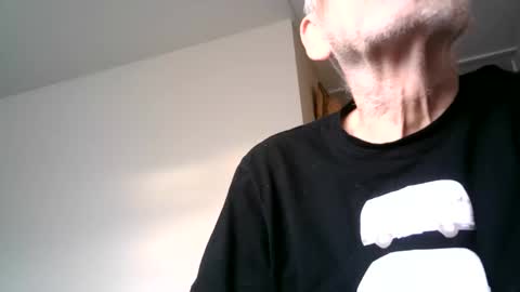 James online show from April 26, 6:16 pm