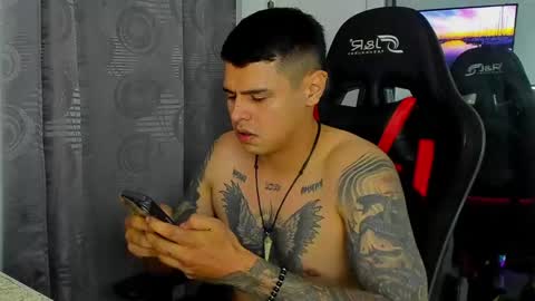 t_moon_1 online show from June 2, 6:59 am