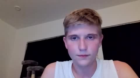 collegetwinkboi online show from July 1, 1:36 am