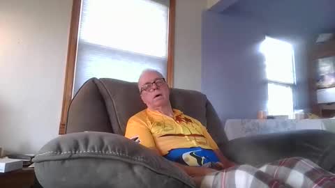 tacrunner66_ online show from October 25, 7:36 pm