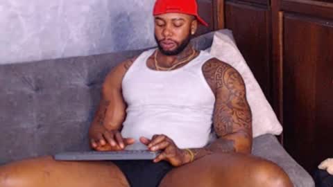 Tairon Tucke online show from February 2, 4:59 am