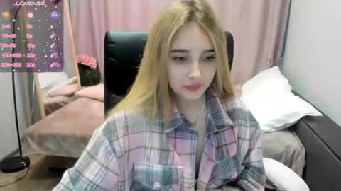 Taisia online show from March 23, 9:14 am