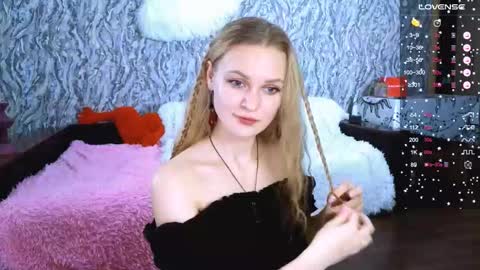 Im Taya  online show from October 26, 1:23 pm