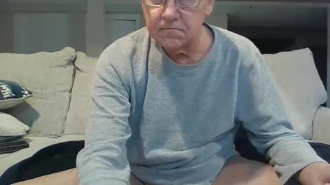 takeitalldown101 online show from February 15, 9:16 am