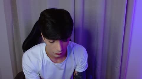 Snapshot of takeru___ chatting on October 7, 8:54 am takeru___ online show from October 7, 8:54 am