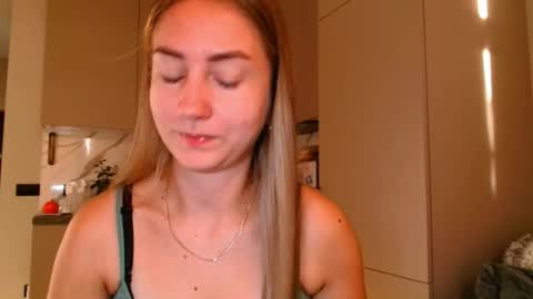  Kira  online show from November 6, 6:38 am