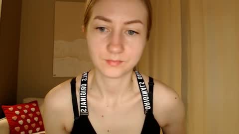  Kira  online show from February 28, 9:25 am