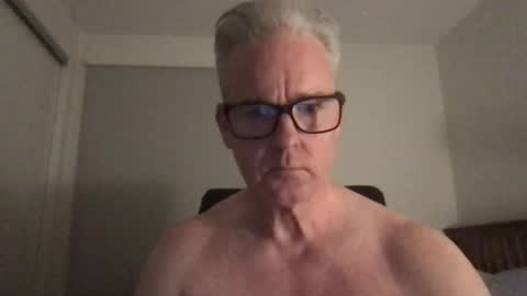 tallandfit000 online show from December 8, 5:33 pm