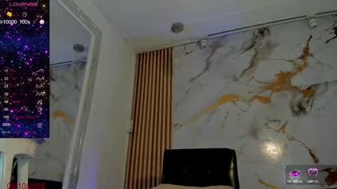  T A M A R A  online show from October 9, 8:14 pm