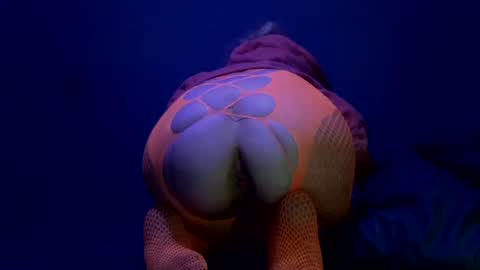 tamesbury online show from March 8, 1:06 am