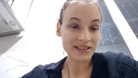 Lena online show from April 19, 6:10 pm