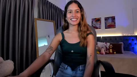 Snapshot of tamy_edwards chatting on October 3, 9:45 pm Tamy online show from October 3, 9:45 pm