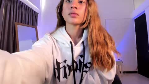 Snapshot of tamy_edwards chatting on October 9, 8:03 pm Tamy online show from October 9, 8:03 pm