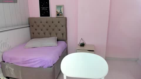 Snapshot of tania_duque chatting on October 22, 2:08 pm Tania online show from October 22, 2:08 pm