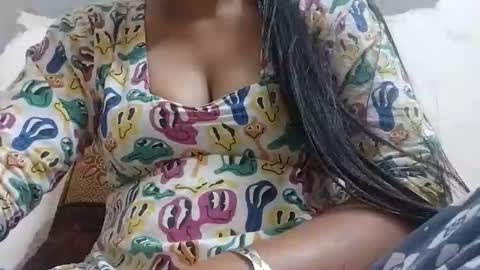 taniya_roy4628 online show from April 13, 2:27 am