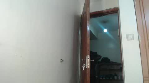 tania online show from January 8, 11:32 pm