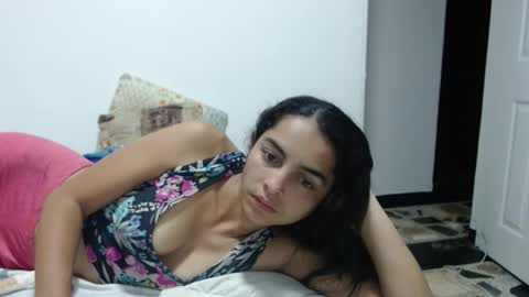 Angeline  Follow  online show from December 13, 11:44 pm