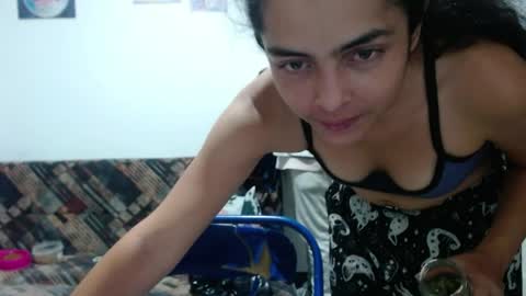 Angeline  Follow  online show from May 15, 10:50 pm