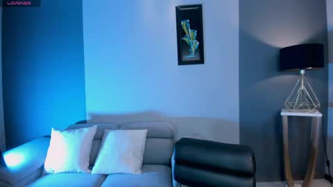 Tara Lawrence online show from April 24, 4:03 am