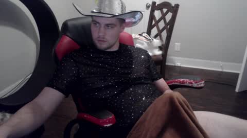 tarus333 online show from December 30, 9:48 am