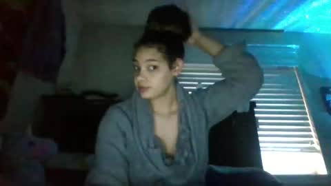 tastylolaa online show from February 3, 12:58 am