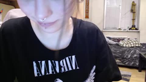 tata__goth_ online show from March 17, 3:06 pm