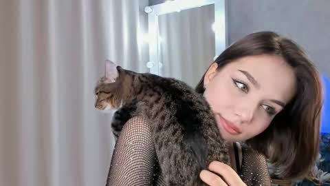 Tate online show from October 15, 6:31 pm