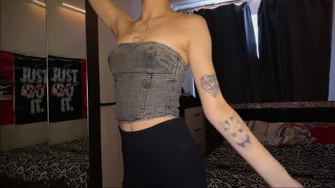 tatika_williams online show from July 21, 10:17 am