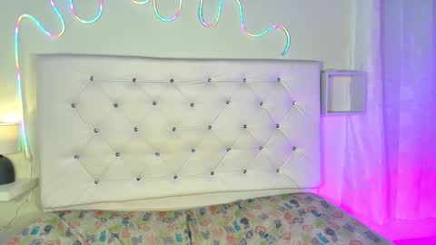 Snapshot of tatixxxvega chatting on September 13, 5:26 pm tatix online show from September 13, 5:26 pm