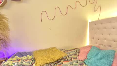 tatix online show from November 26, 4:59 pm