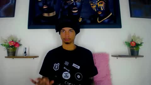 Noah online show from April 19, 9:17 pm