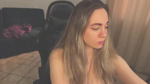 Snapshot of tatti_1 chatting on February 7, 4:59 am Tata online show from February 7, 4:59 am