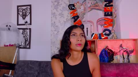 Taty Miller online show from November 1, 8:30 pm