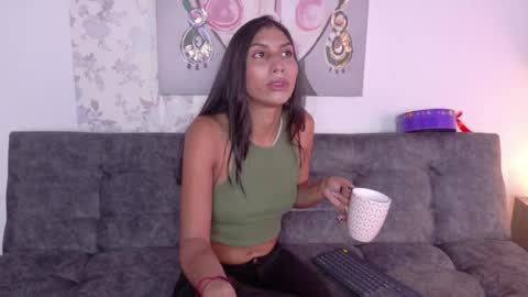 Taty Miller online show from April 29, 8:35 pm