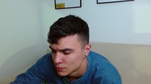 taurus4k online show from December 15, 10:47 pm