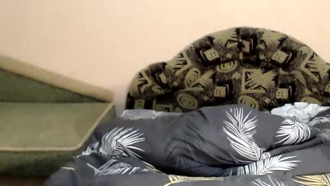 Taya online show from March 3, 8:00 pm