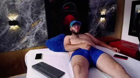 taylor_rodas online show from May 30, 8:07 pm