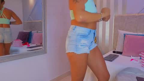 tayra online show from May 24, 6:58 pm