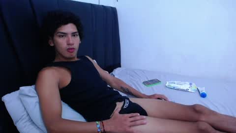 Tayron online show from February 14, 3:15 pm