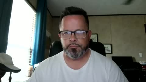 tdhawk87 online show from May 5, 10:15 pm