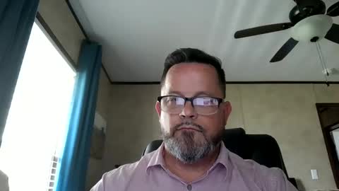 tdhawk87 online show from May 4, 8:59 pm