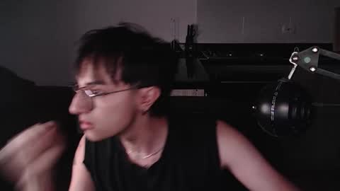 Teo independent model online show from March 20, 6:07 am