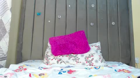 queen online show from February 15, 10:55 am