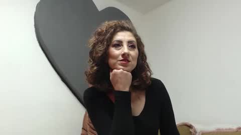 ALICIA--- online show from November 24, 6:23 am