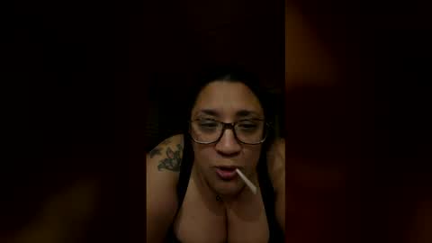 tee1luv online show from March 7, 3:39 am